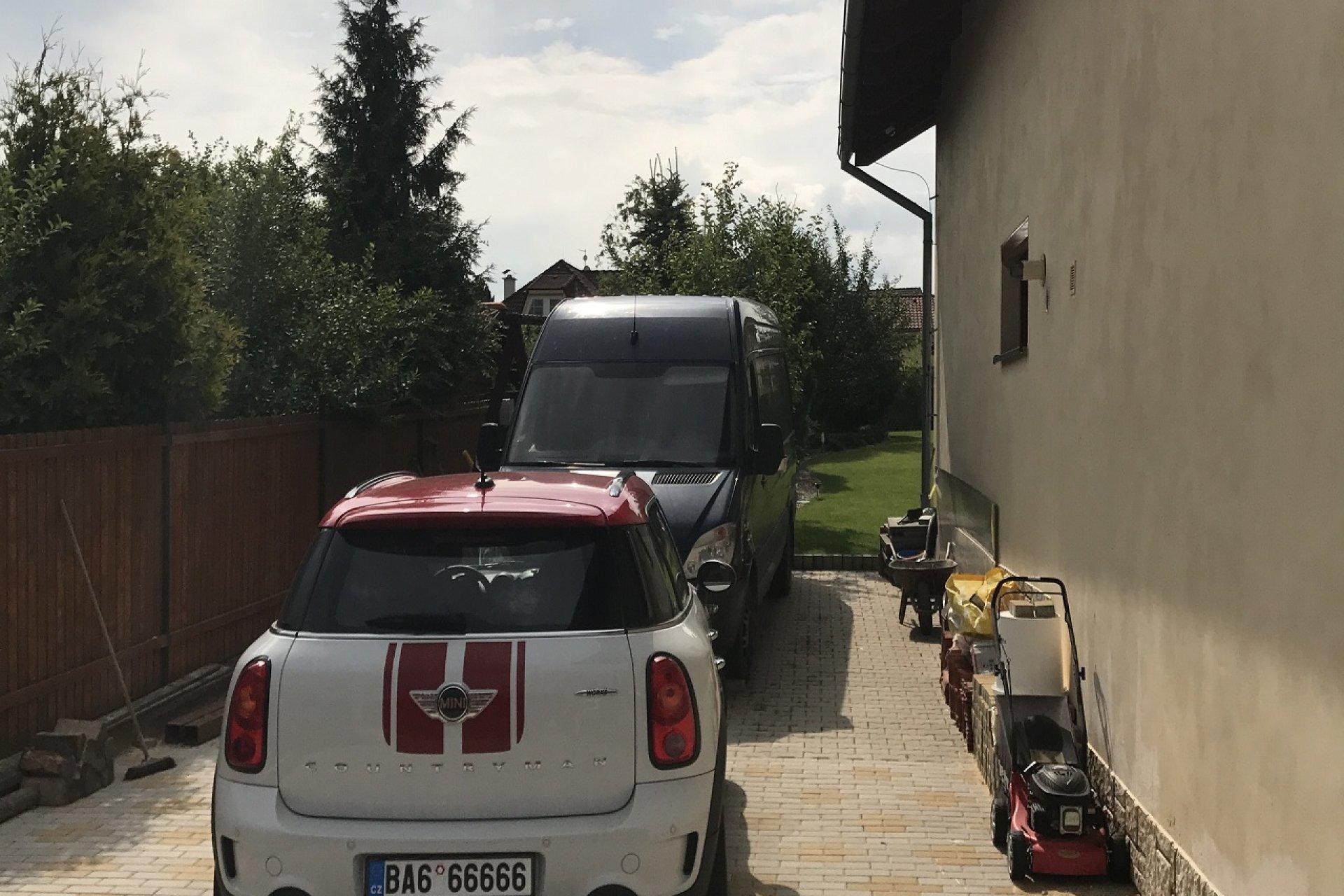 Výstavba krytého stání Jesenice